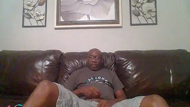Snapshot of TerryStyles chatting on June 21, 2026, 6:19 am TerryStyles online show from June 21, 2026, 6:19 am
