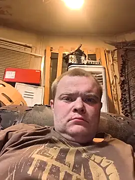 Snapshot of diamont1994 chatting on February 24, 2026, 10:05 am diamont1994 online show from February 24, 2026, 10:05 am