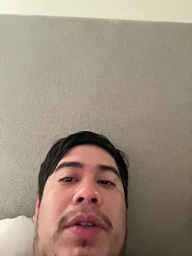 Snapshot of Sweetdickwill chatting on February 24, 2026, 5:03 pm Sweetdickwill online show from February 24, 2026, 5:03 pm