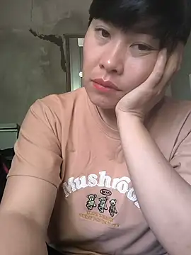 Snapshot of juicy-milu chatting on June 6, 2026, 12:16 am juicy-milu online show from June 6, 2026, 12:16 am
