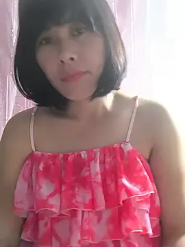 Snapshot of juicy-milu chatting on July 7, 2026, 9:35 am juicy-milu online show from July 7, 2026, 9:35 am