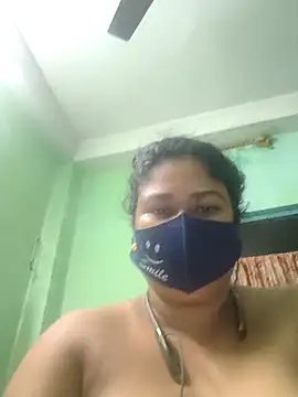 Snapshot of diyamandallllllllll chatting on February 24, 2026, 2:51 pm diyamandallllllllll online show from February 24, 2026, 2:51 pm