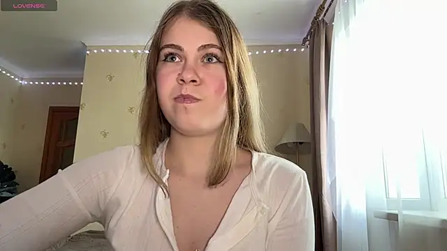 Snapshot of Amy_Maev chatting on April 23, 2026, 12:29 pm Amy Maev online show from April 23, 2026, 12:29 pm