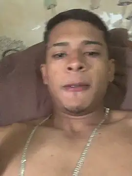 MoinhoO18 online show from March 9, 2026, 1:03 pm