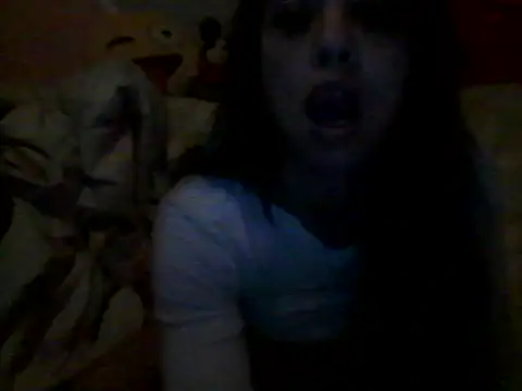 h4cLadyQueen online show from May 17, 2026, 2:44 am