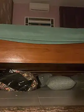 Snapshot of lowkyrv chatting on February 23, 2026, 6:19 pm lowkyrv online show from February 23, 2026, 6:19 pm