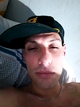 facus1612 online show from February 25, 2026, 2:01 am