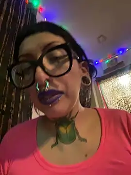 Snapshot of nightmar3doll chatting on May 3, 2026, 6:51 am nightmar3doll online show from May 3, 2026, 6:51 am