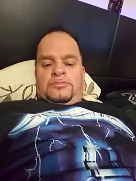 Viniciocr52 online show from February 23, 2026, 1:40 am