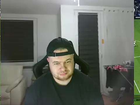 Snapshot of MLXYT chatting on February 24, 2026, 7:37 pm MLXYT online show from February 24, 2026, 7:37 pm