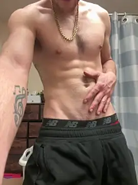 Snapshot of Aarondeweese27 chatting on March 3, 2026, 8:27 pm Aarondeweese27 online show from March 3, 2026, 8:27 pm