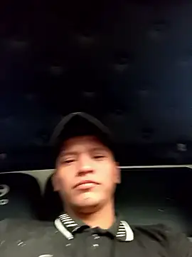 Snapshot of Emiliortr5678 chatting on April 4, 2026, 11:39 am Emiliortr5678 online show from April 4, 2026, 11:39 am