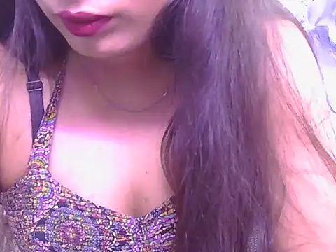 Aayesha-queen online show from May 28, 2026, 3:58 am