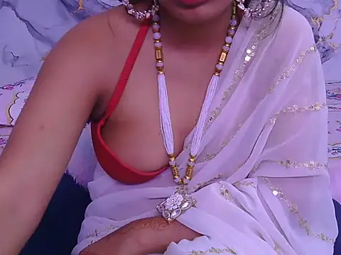 Snapshot of Aayesha-queen chatting on February 26, 2026, 9:42 am Aayesha-queen online show from February 26, 2026, 9:42 am