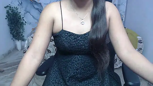 Snapshot of Aayesha-queen chatting on July 6, 2026, 3:35 am Aayesha-queen online show from July 6, 2026, 3:35 am