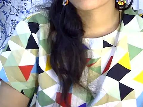 Neha Sharma2 online show from June 4, 2026, 1:49 pm