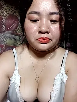 Snapshot of Meo-catwet chatting on April 30, 2026, 2:13 pm Meo-catwet online show from April 30, 2026, 2:13 pm