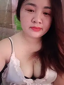 Snapshot of Meo-catwet chatting on May 19, 2026, 1:32 am Meo-catwet online show from May 19, 2026, 1:32 am