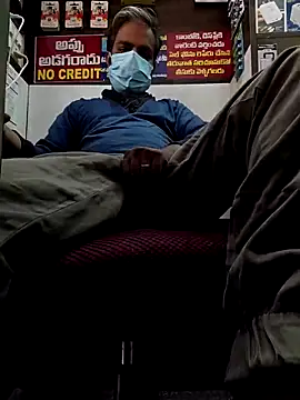 Snapshot of bad_boy_43 chatting on February 27, 2026, 9:20 am bad boy 43 online show from February 27, 2026, 9:20 am