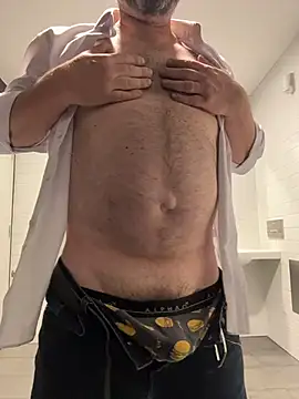 chubbylittlesecret online show from May 12, 2026, 4:20 am