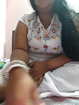 Moonae online show from March 2, 2026, 12:23 pm