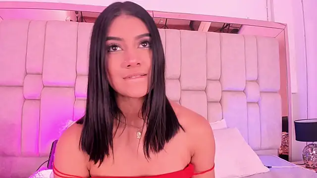 KatherineRuiz  online show from May 11, 2026, 12:17 pm