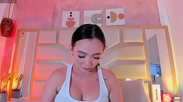 Samantha-Pardo online show from April 14, 2026, 9:20 pm