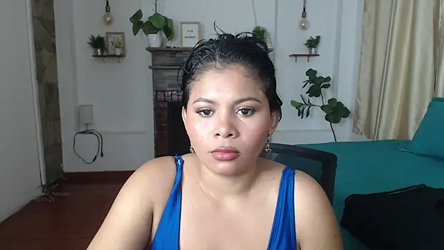 Emma hassani online show from May 16, 2026, 7:13 pm