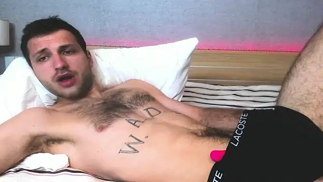 Snapshot of DarkRogue19 chatting on March 20, 2026, 4:46 am DarkRogue19 online show from March 20, 2026, 4:46 am