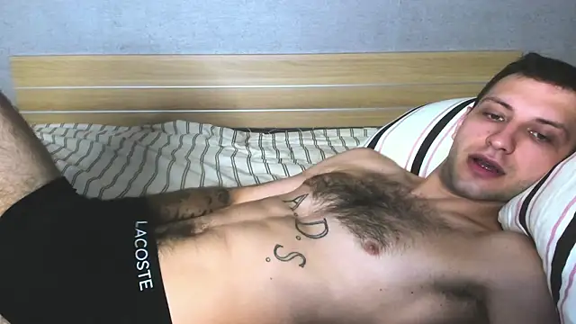 Snapshot of DarkRogue19 chatting on March 3, 2026, 5:47 am DarkRogue19 online show from March 3, 2026, 5:47 am