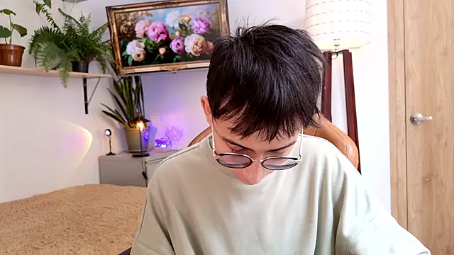 Snapshot of Sr_evann chatting on May 8, 2026, 3:38 pm Sr evann online show from May 8, 2026, 3:38 pm