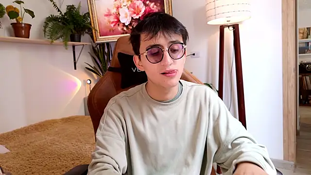 Sr evann online show from April 12, 2026, 4:32 pm