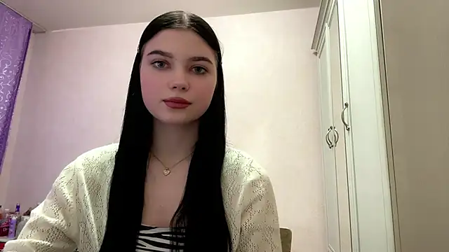 Snapshot of EvonHirth chatting on February 24, 2026, 3:13 pm EvonHirth online show from February 24, 2026, 3:13 pm