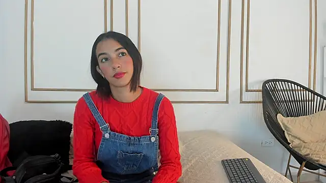 emily gaviria1 online show from April 28, 2026, 12:20 pm