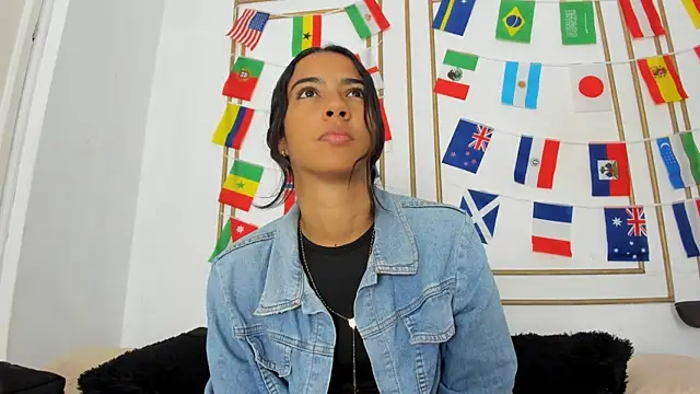 emily gaviria1 online show from July 15, 2026, 1:51 pm
