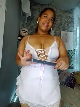 medusafox  online show from May 4, 2026, 5:00 am