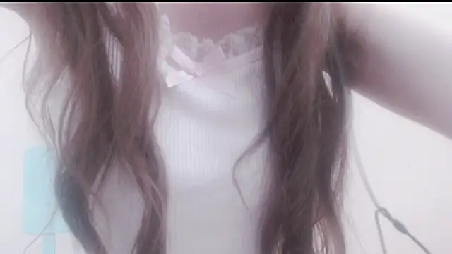 Snapshot of vanillemilk chatting on June 25, 2026, 7:19 pm vanillemilk online show from June 25, 2026, 7:19 pm