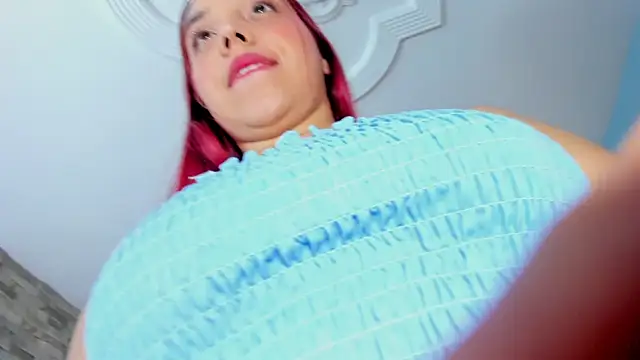 Snapshot of LUCIA_KHAN chatting on March 14, 2026, 7:31 pm LUCIA KHAN online show from March 14, 2026, 7:31 pm