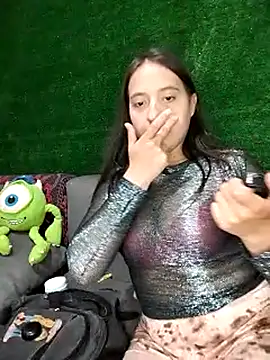 Snapshot of MaskedLatinaX chatting on April 22, 2026, 4:03 pm MaskedLatinaX online show from April 22, 2026, 4:03 pm
