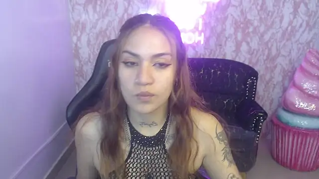 Andrea ch01 online show from March 4, 2026, 8:16 pm