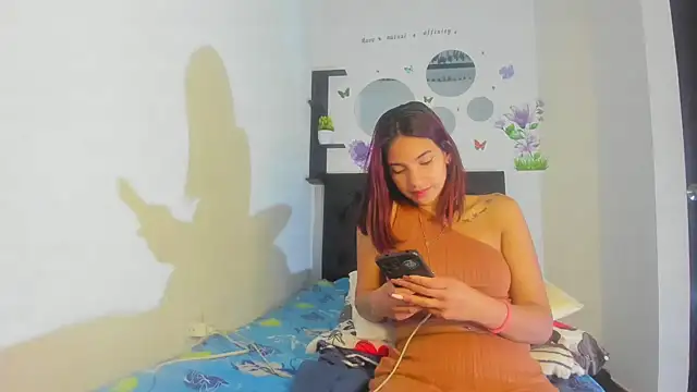 sapphire brown20 online show from March 13, 2026, 12:48 am