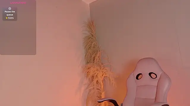 BeckaBlue online show from March 24, 2026, 1:22 pm