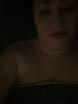 Snapshot of Kleotempt chatting on April 7, 2026, 12:12 am Kleotempt online show from April 7, 2026, 12:12 am