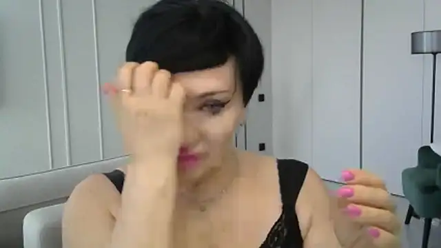 Snapshot of Kleotempt chatting on April 10, 2026, 1:51 pm Kleotempt online show from April 10, 2026, 1:51 pm