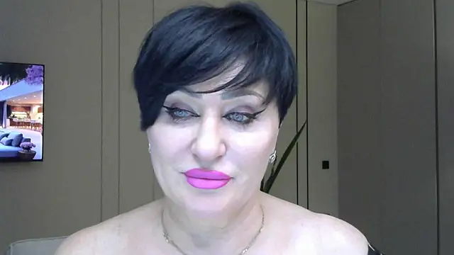Kleotempt online show from May 10, 2026, 8:11 pm