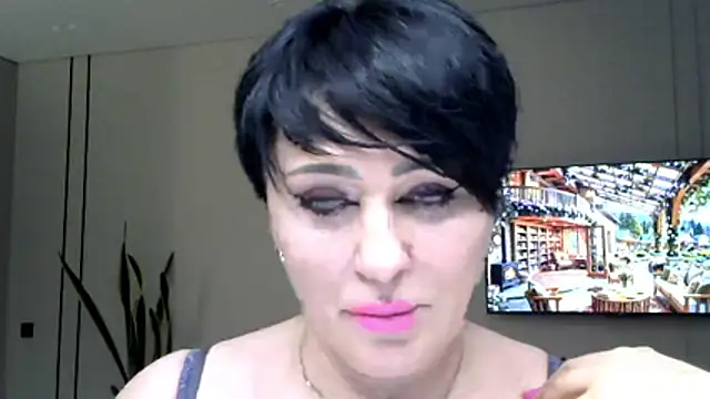 Snapshot of Kleotempt chatting on April 1, 2026, 8:17 pm Kleotempt online show from April 1, 2026, 8:17 pm