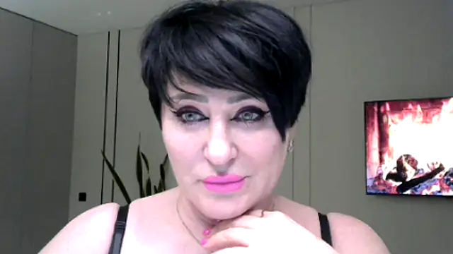 Snapshot of Kleotempt chatting on March 24, 2026, 7:03 pm Kleotempt online show from March 24, 2026, 7:03 pm