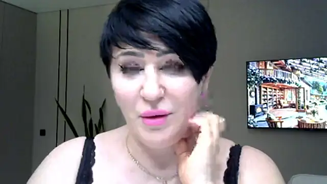 Snapshot of Kleotempt chatting on April 2, 2026, 11:44 pm Kleotempt online show from April 2, 2026, 11:44 pm