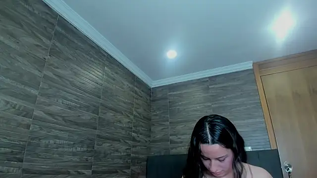 Miia belll online show from March 12, 2026, 3:56 am