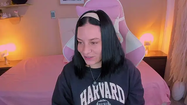 Dollhell online show from March 21, 2026, 11:36 am